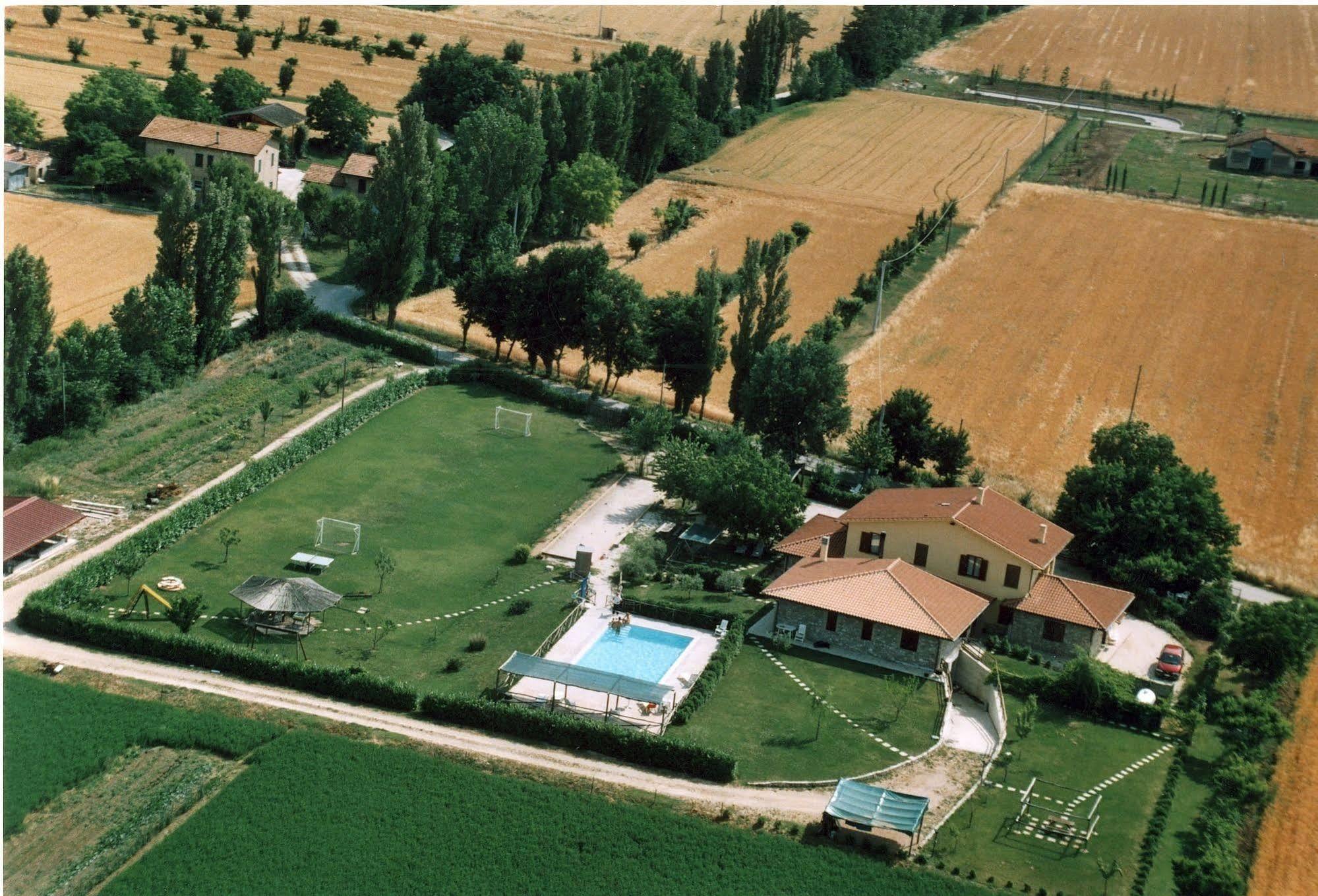 Agriturismo La Mora Assisi Exterior foto